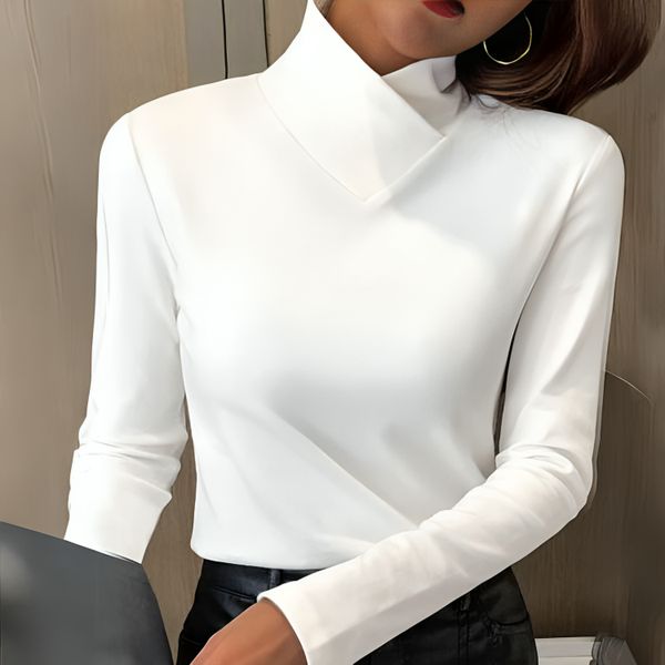 Evelyn - Elegant Turtleneck Fit
