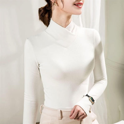 Evelyn - Elegant Turtleneck Fit
