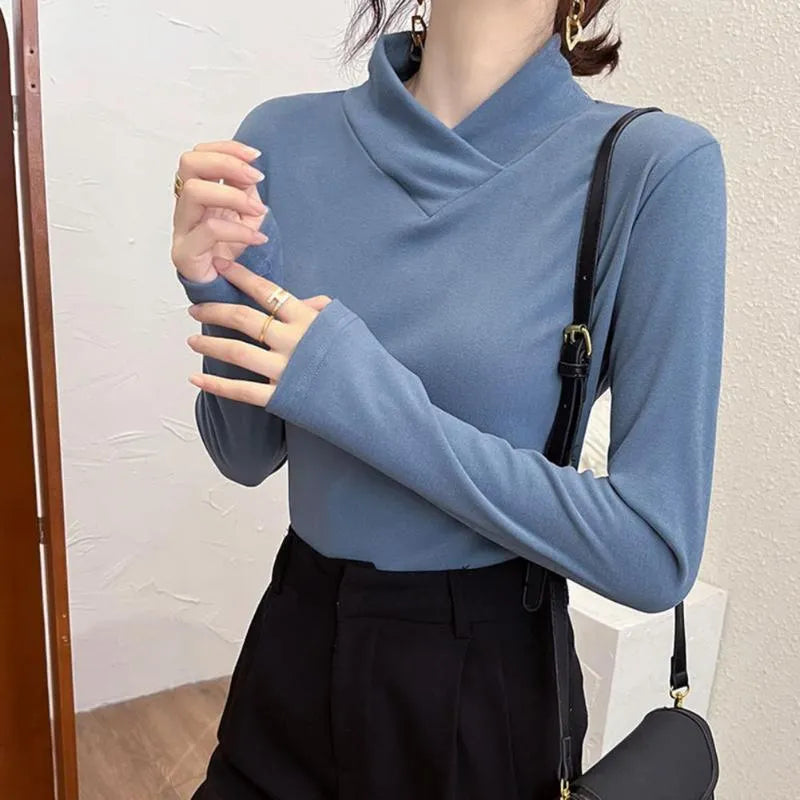Evelyn - Elegant Turtleneck Fit