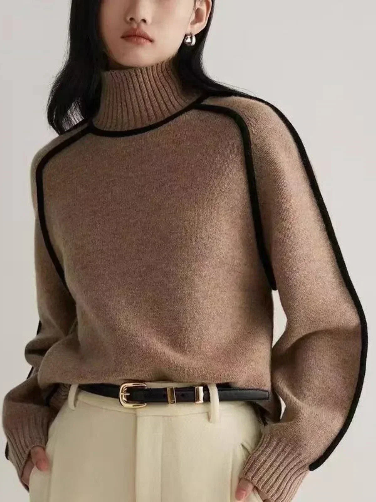 Arabella - Elegant Turtleneck sweater
