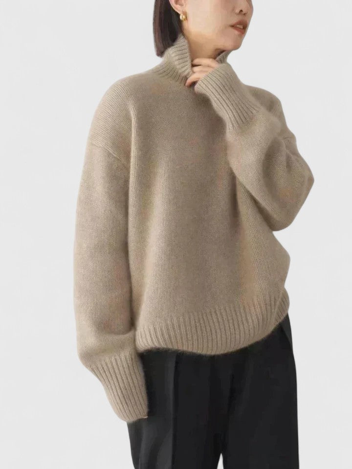 Chloe - Elegant Sweater
