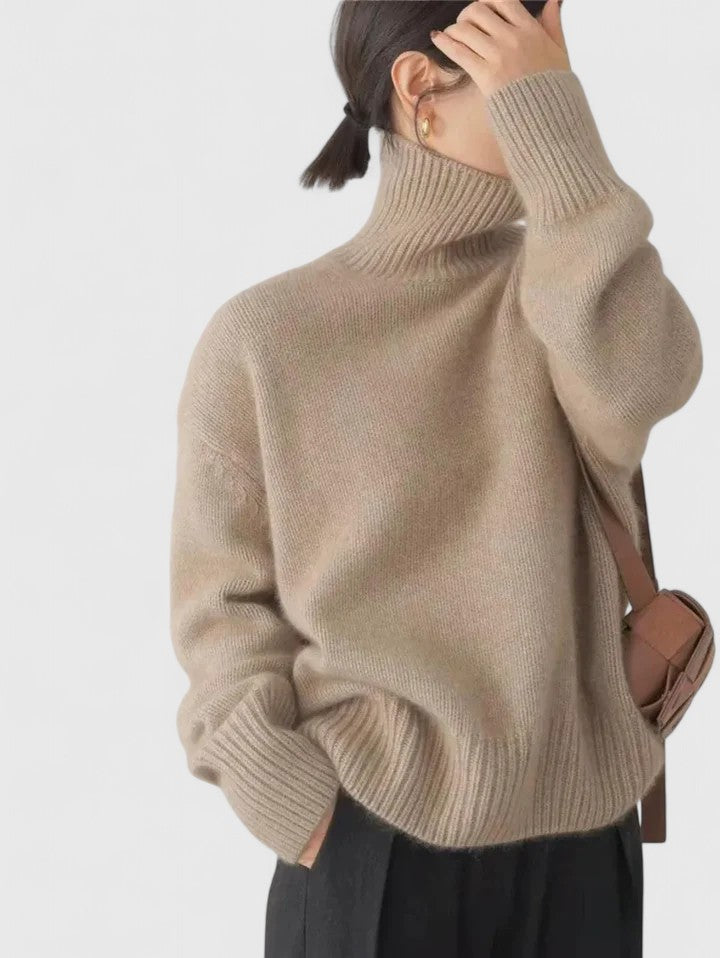 Chloe - Elegant Sweater