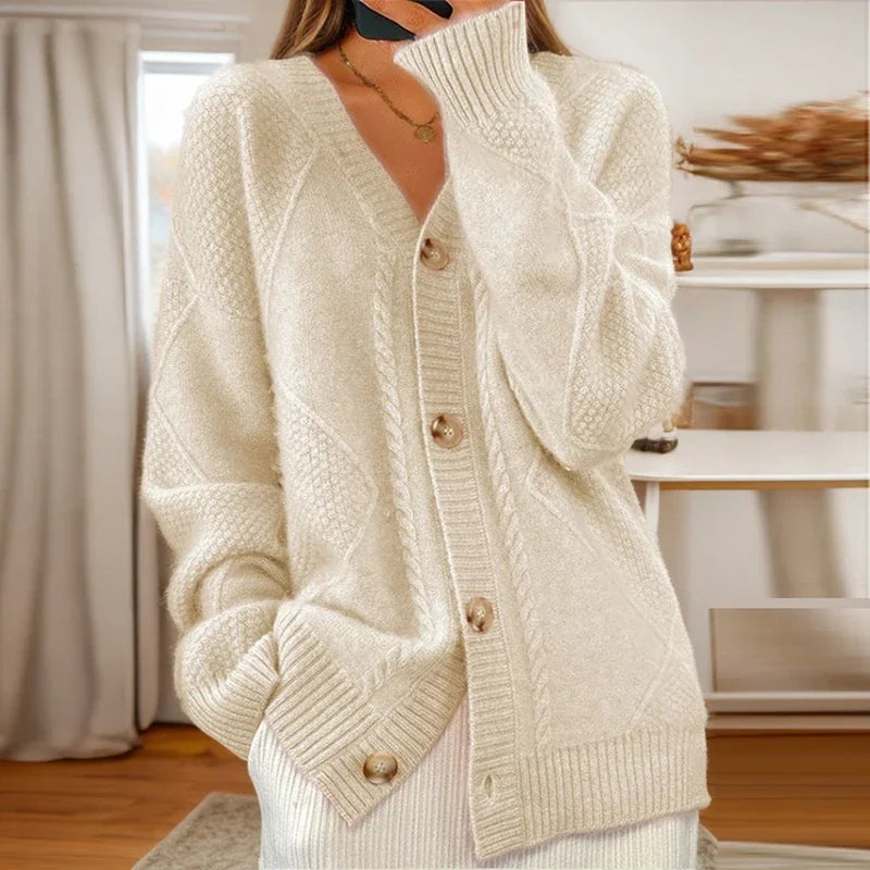 Annie - Cozy Cable Knit Cardigan