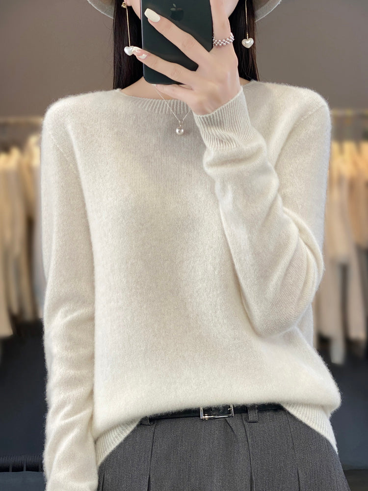 Maisie - Comfortable Sweater