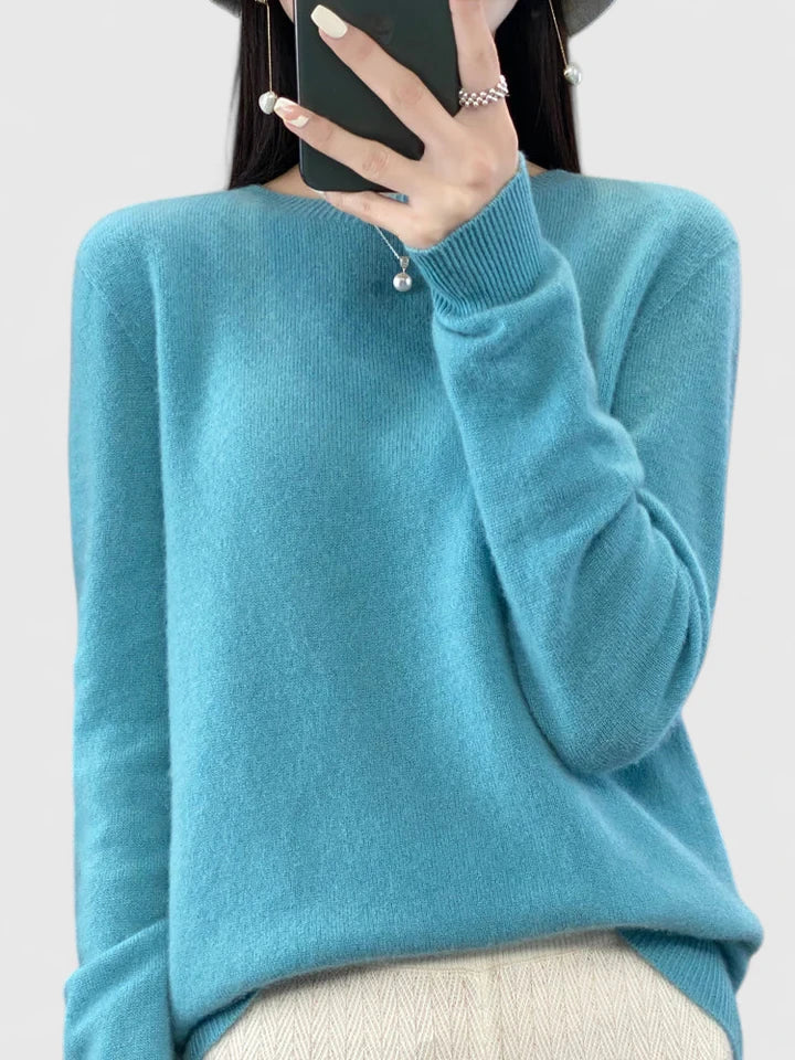 Maisie - Comfortable Sweater