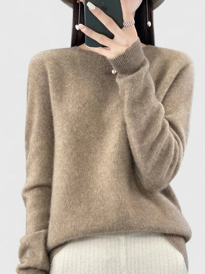 Maisie - Comfortable Sweater